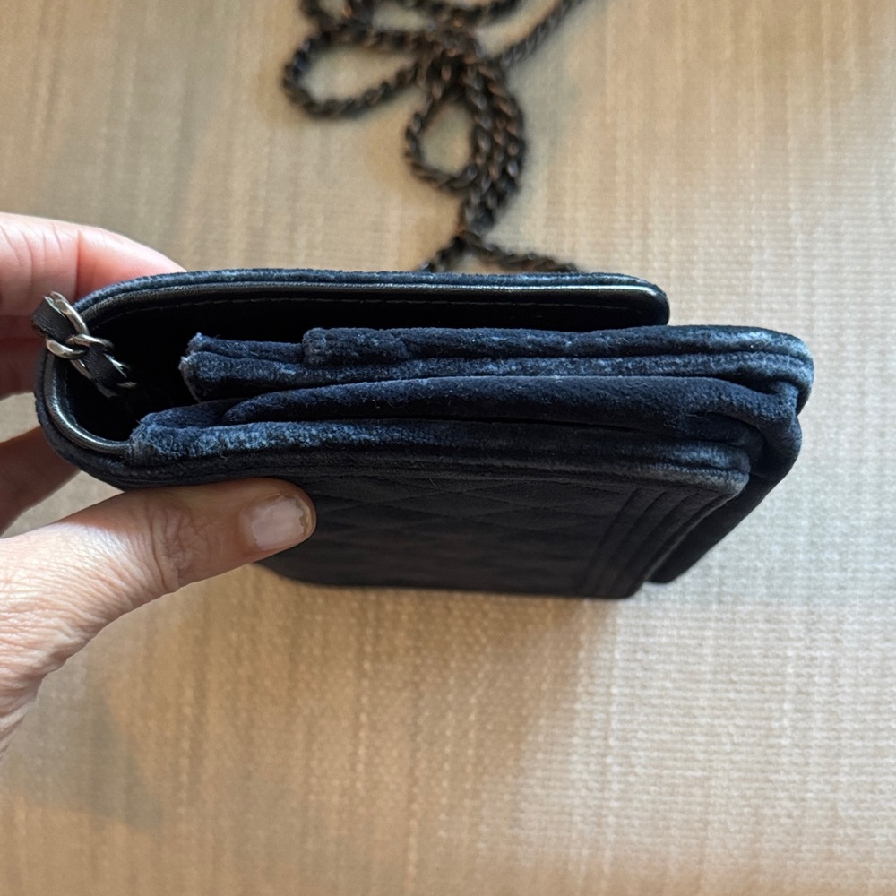 CHANEL Navy velvet boy bag. Crossbody Bag+Vintage - Picture 6 of 11